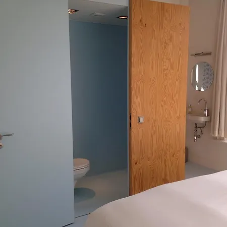 Miauw Suites, Canal View City Centre Panzió Amszterdam