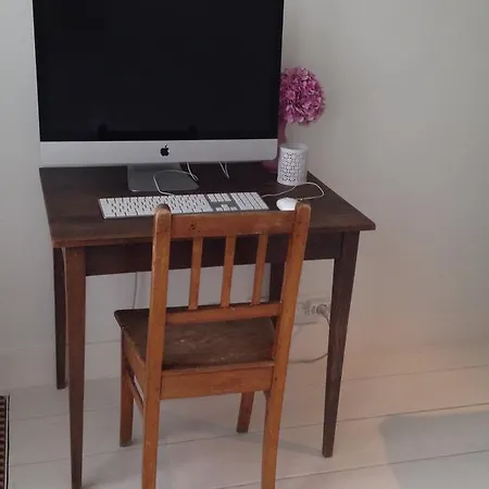 Miauw Suites, Canal View City Centre Panzió 2*